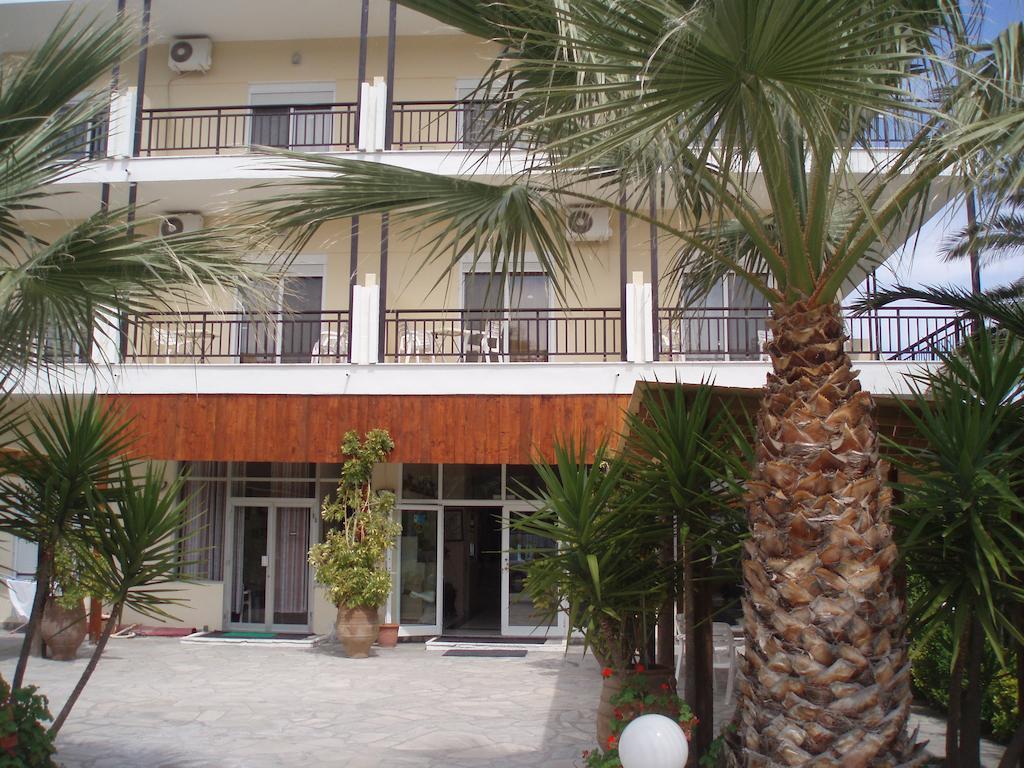 Kopsis Beach Hotel Пефкохорі Екстер'єр фото